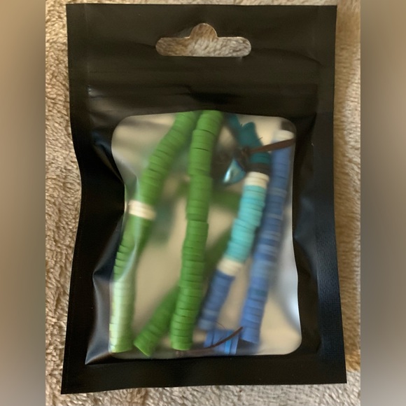 Assorted Bead Collection for Crafting - Picture 11 of 16